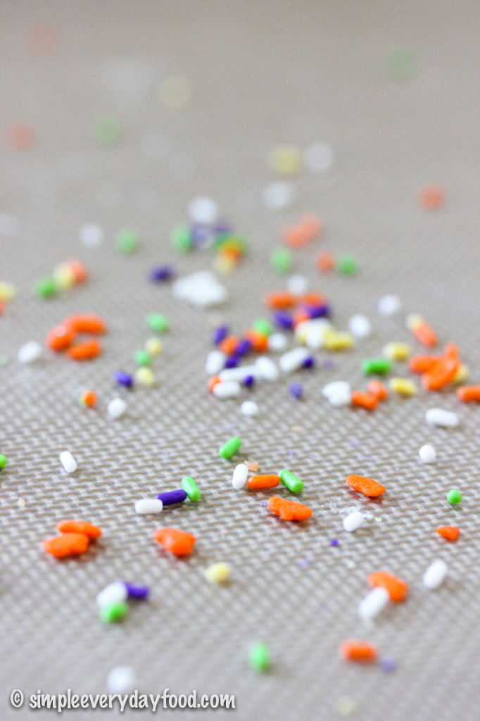 halloween cake batter oreo cookies - Simple Everyday Food